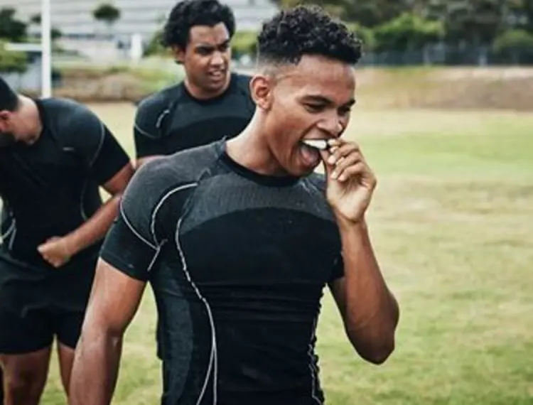 sports-mouthguard-factsheet-500x400_jpg_350.jpg
